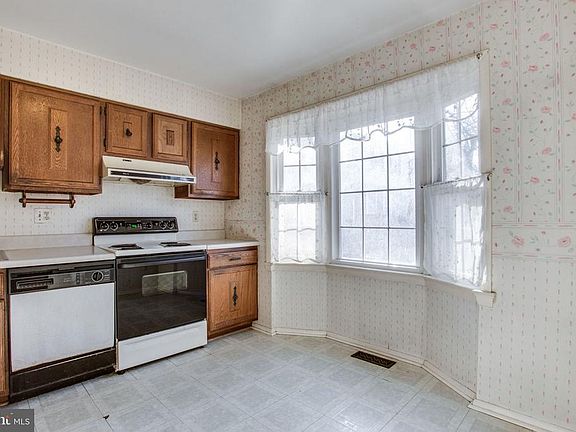 4th image of 1755 Redgate Farms Ct