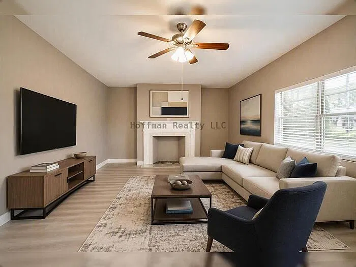 4 bed, 2.0 bath, 1996 sqft, $2,795 — Photo 3