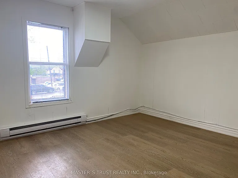 4744 Park St — Photo 12