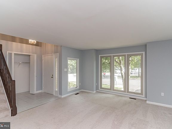 3rd image of 1033 Boros Ct
