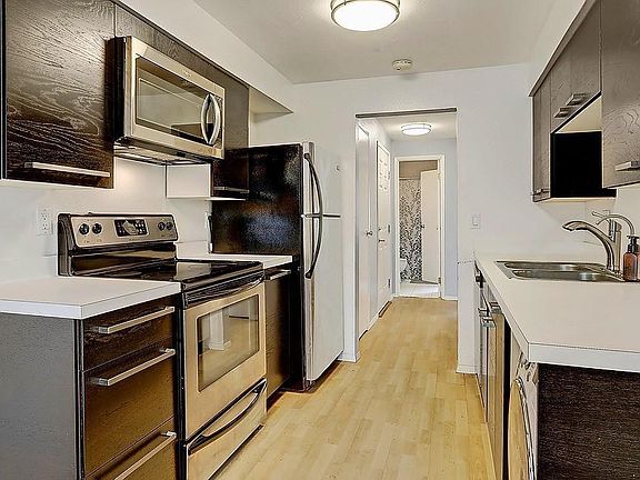 2nd image of 17305 NE 45th St APT 129