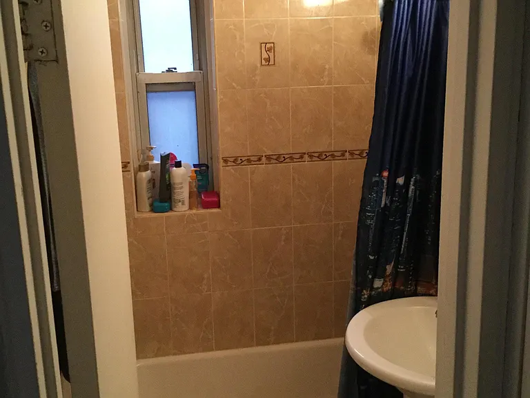 350 E 30th St #1Z — Photo 16