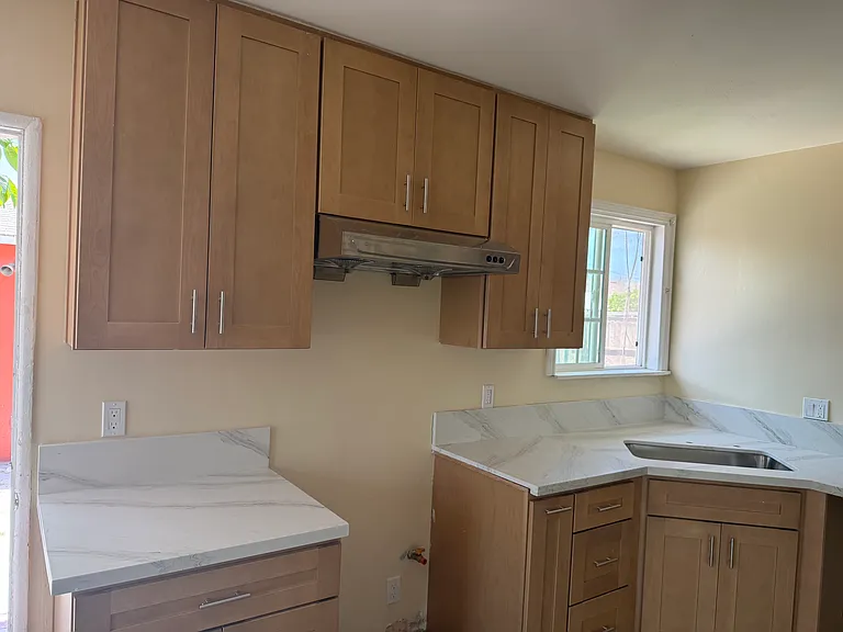 104 W 224th Pl — Photo 9