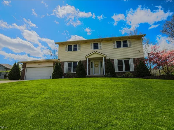 2142 Capitol St, Louisville, OH 44641