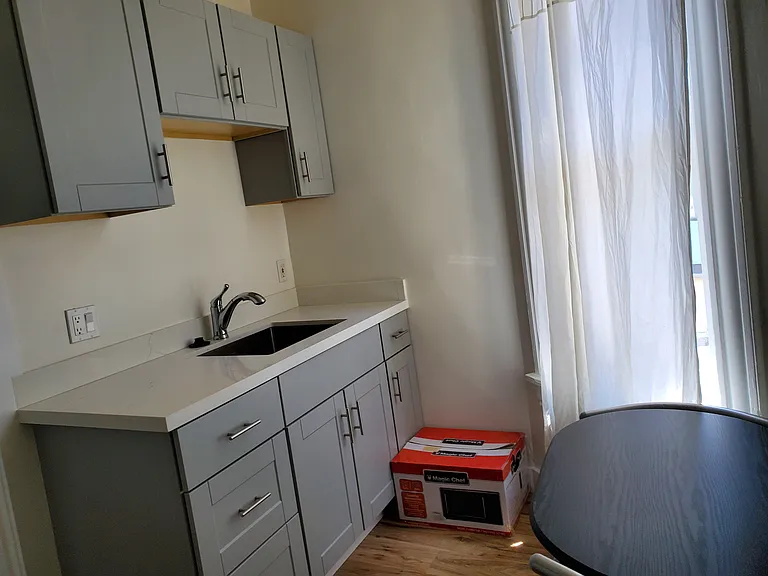 2022 Dwight Way — Photo 6