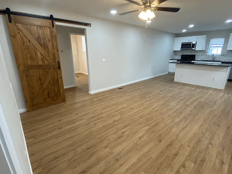 131 County Road 676 — Photo 9