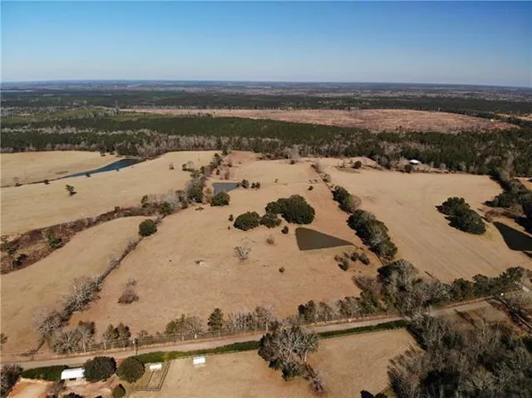 La Tung Rd, Covington, LA 70435