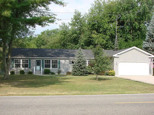 5662 S Roosevelt Rd, Stevensville, MI 49127
