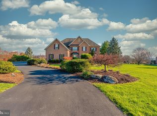 2889 Apple Valley Estates Dr, Orefield, PA 18069