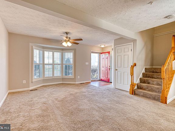 2nd image of 203 Foxmanor Ln