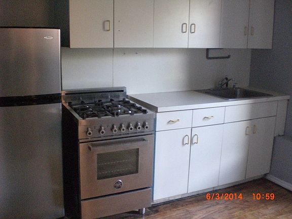 3rd image of 227 W 11th St APT 41