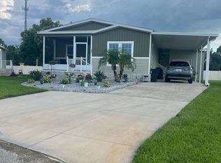 93 E Hampton Dr, Auburndale, FL 33823
