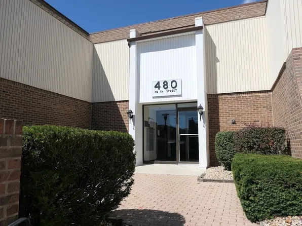 480 74th St #203, Downers Grove, IL 60516