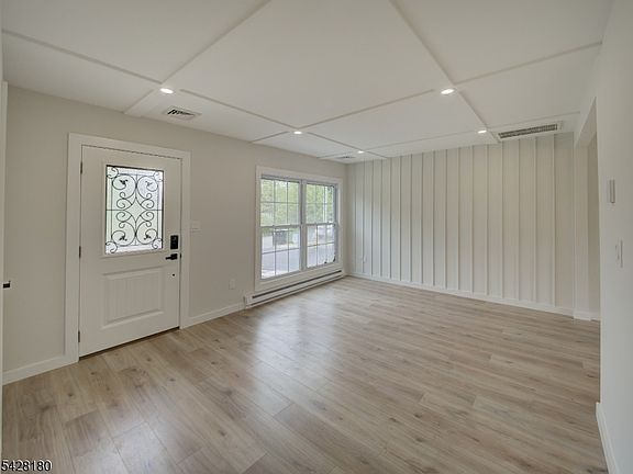 2nd image of 13 Filmore St