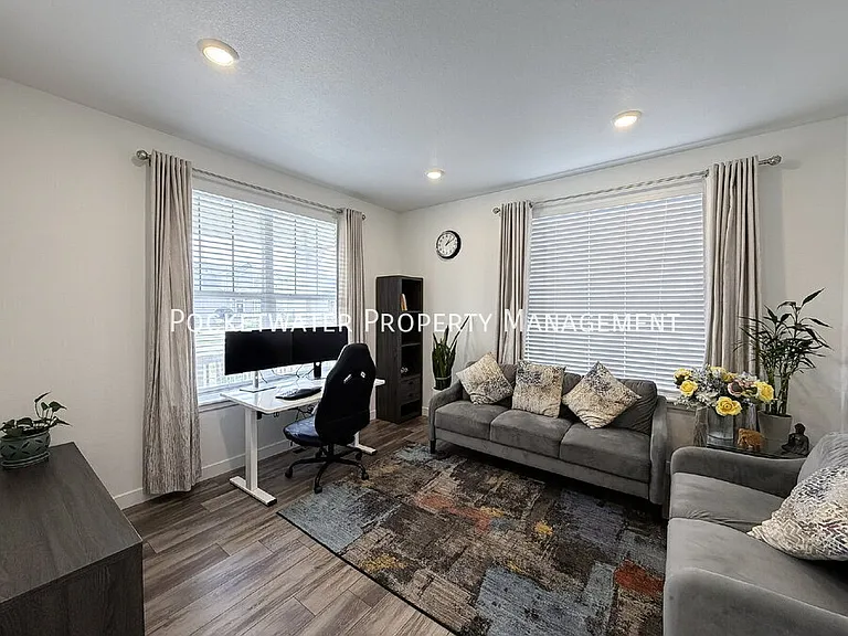 1856 Meagan Way — Photo 4