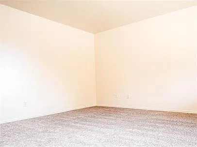525 W 300 S #1 — Photo 2