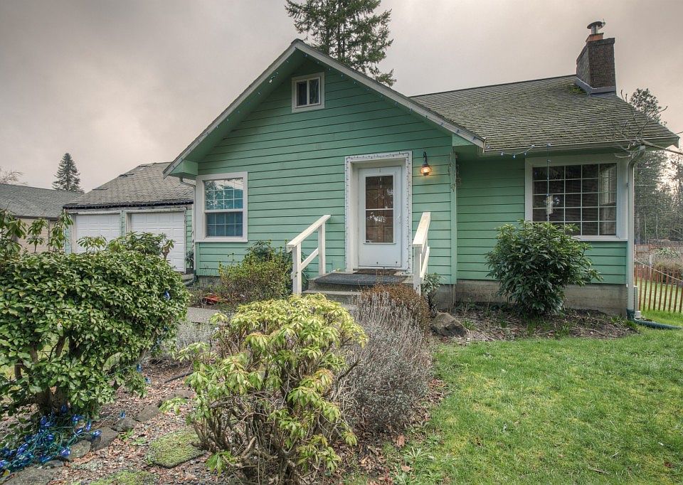 1st image of 2610 18th Ave NE