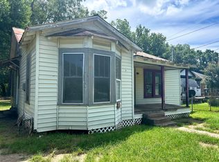 302 N 7th St, Oakdale, LA 71463