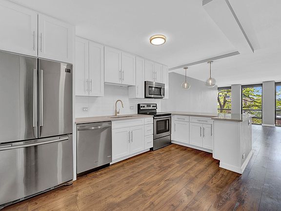 5th image of 1660 N La Salle St #310