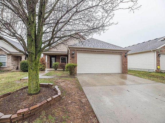 4th image of 185 Black Water Ln