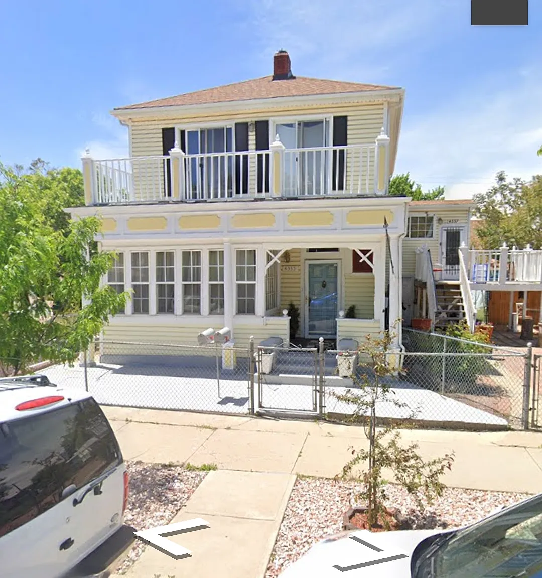 3 bed, 1.5 bath, 1400 sqft, $1,999 — Photo 1
