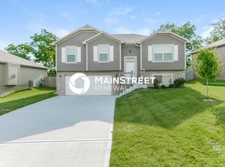 801 Emerson Dr, Belton, MO 64012