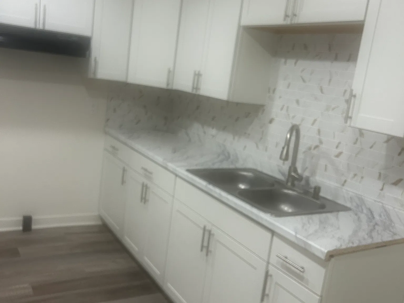 3 bed, 1206 sqft, $1,100 — Photo 2