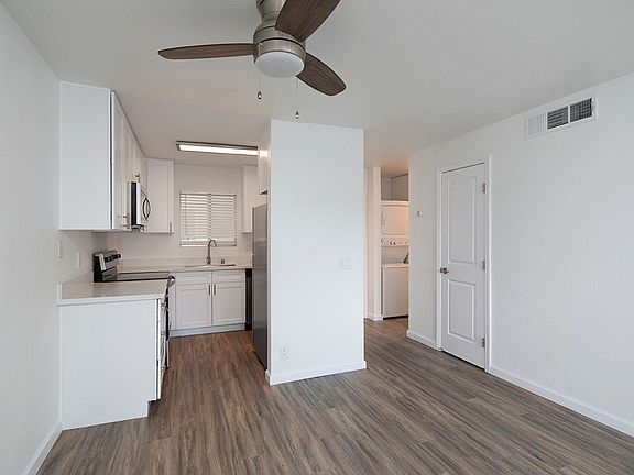 4th image of 1015 19th St #705