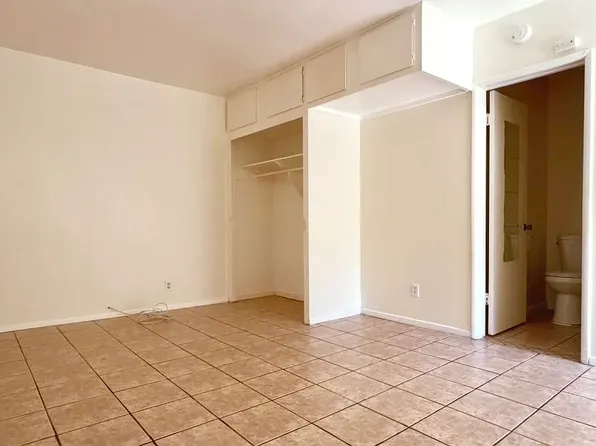 889 N Laurel Ave, Upland, CA