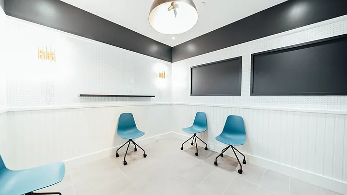 Rented by Nooklyn NYC LLC | media 172