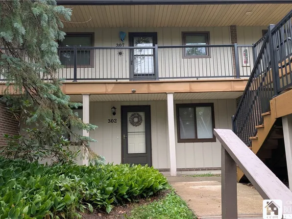 302 Edgewater Dr, Westfield, NY 14787