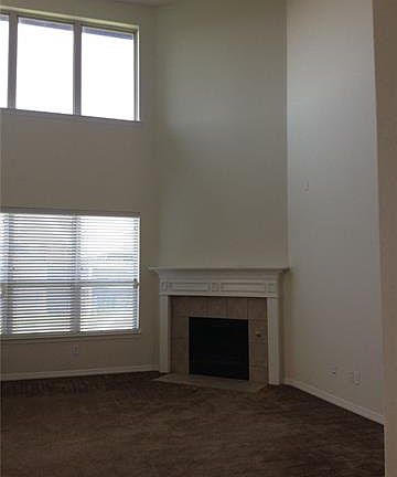 5th image of 1208 Kittyhawk Dr