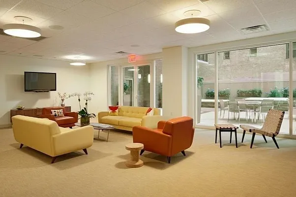 Rented by Compass | media 22