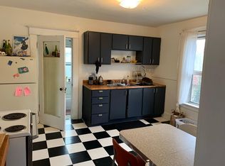 1526 SE Main St #4, Portland, OR 97214
