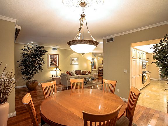 2nd image of 4443 Ventura Canyon Ave APT 105