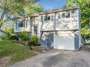 156 Bedford Rd, Bolingbrook, IL 60440