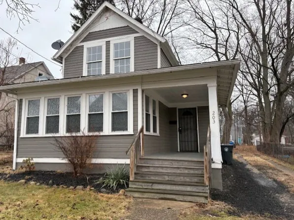 203 Westwood Ave, Akron, OH 44302