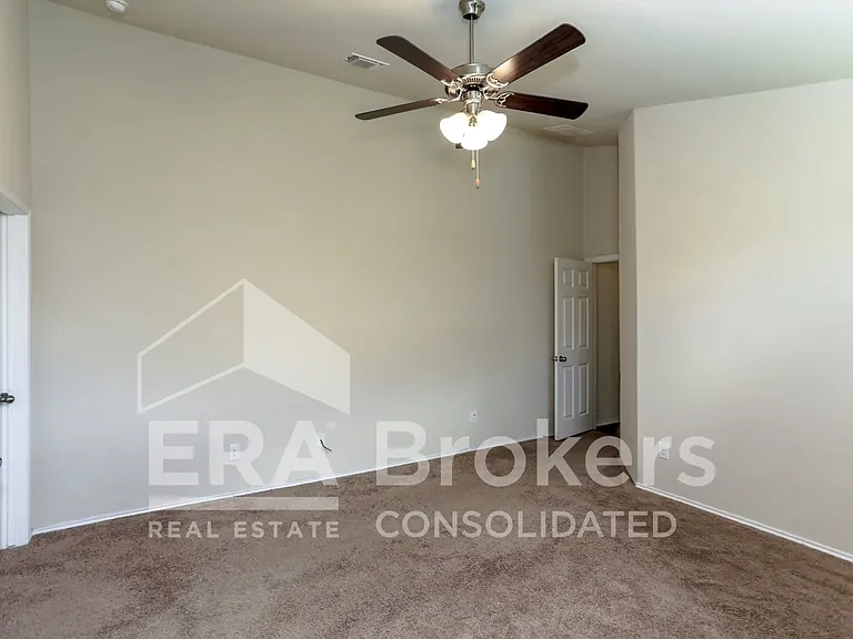 1307 Stonewall Rdg — Photo 15