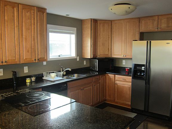 3rd image of 5508 39th Ave NE #D1