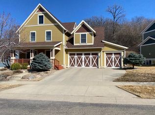 6580 Clarkia Dr NW, Rochester, MN 55901