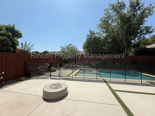 13106 Knotty Pine St Photo 1