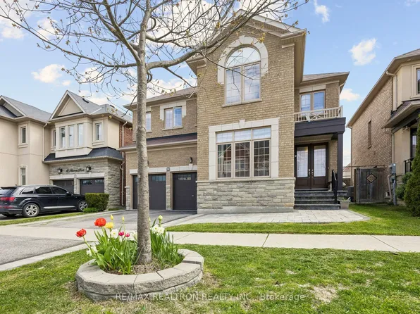 9 Pavarotti St, Richmond Hill, ON L4E 0R5