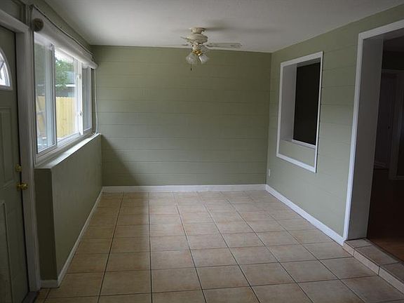 5th image of 1032 Braemar Dr