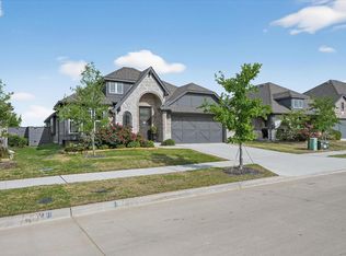 7213 Cherry Blossom Ln, Aubrey, TX 76227