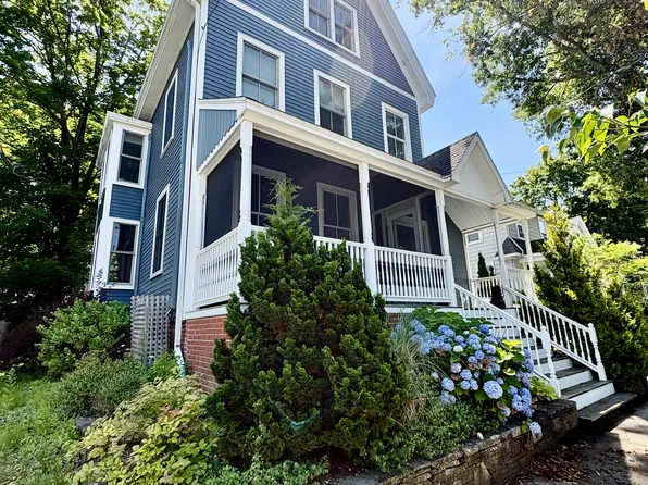 307 Wibird St, Portsmouth, NH 03801