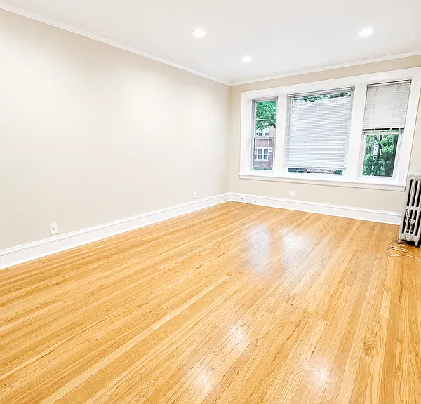 2042 W Farragut Ave #2S — Photo 3