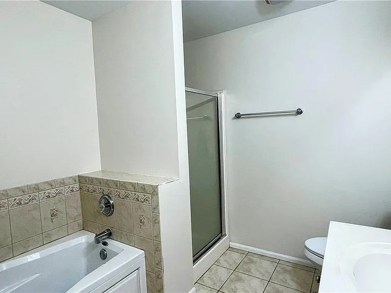 8104 Heritage Dr — Photo 15
