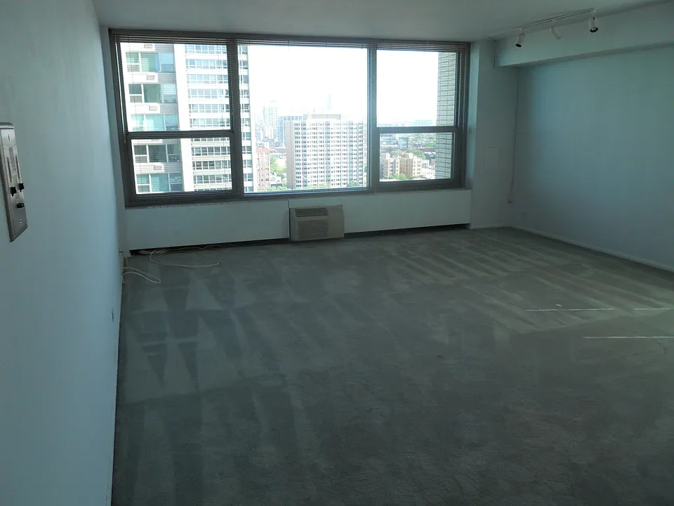 3600 N Lake Shore Dr #1525