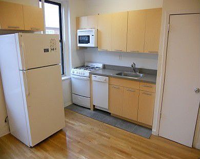 1st image of 131 W 35th St Fl 10