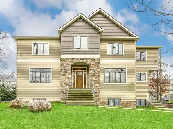 5 Cucolo Lane, Monsey, NY 10952